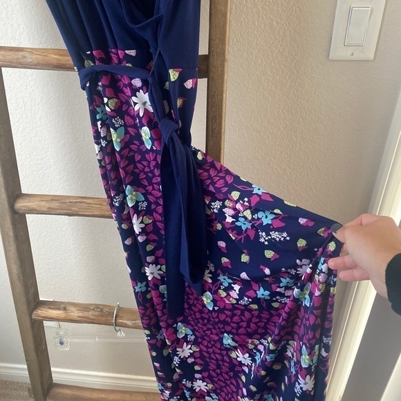 NWT - Moon River Size XS long dress, plunge v neck, with waist tie - Picture 6 of 6